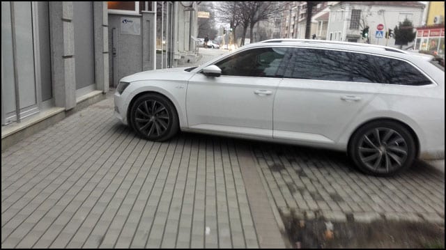 Kako Čačani parkiraju 7 parkiranje-3a