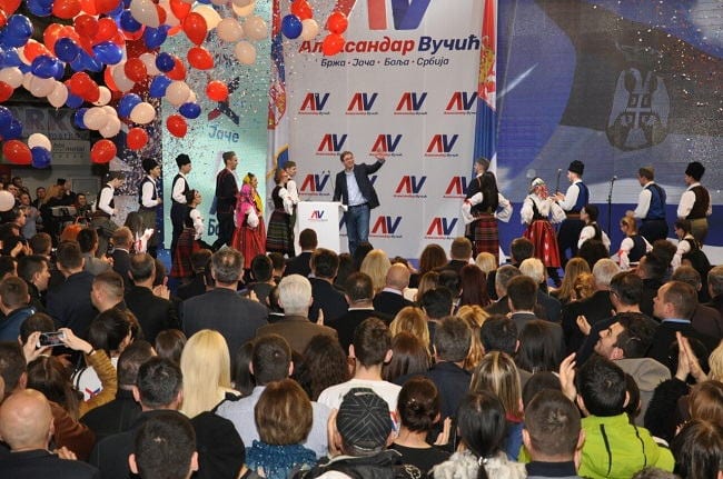 mitin sns vučić