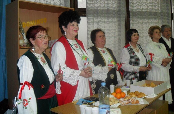 Obeležen Dan žena u MZ 3. decembar 2 zene2