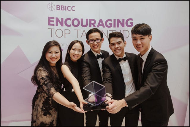 Završeno svetsko takmičenje u rešavanju poslovne studije slučaja – BBICC 2017 2 BBICC-2017-Drugo-Mesto