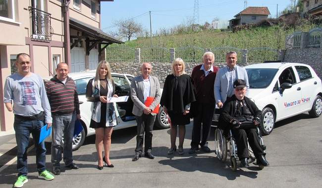 Čačanin iz SAD darovao svoj grad i pojedince 3 donacija