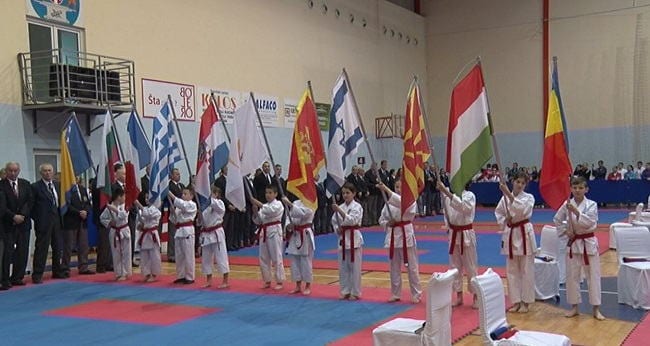Zlatni pojas: U Čačku 800 karatista iz 17 zemalja 1 karate3