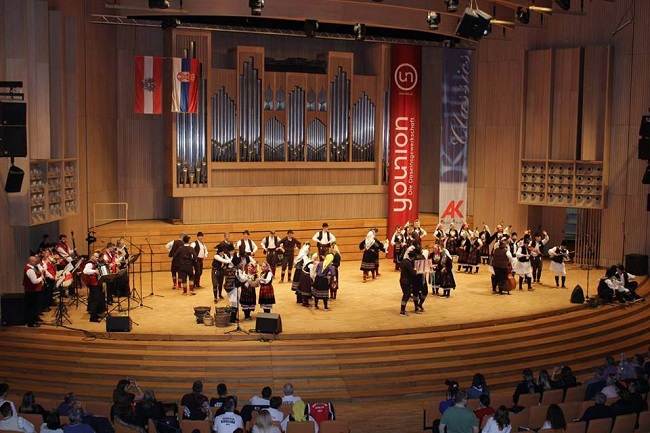 Smotra stvaralaštva Srba u Austriji (FOTO) 1 linc6