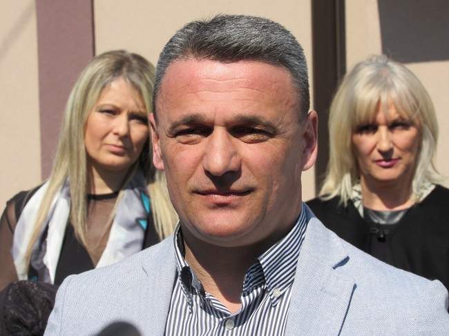 Čačanin iz SAD darovao svoj grad i pojedince 7 milun