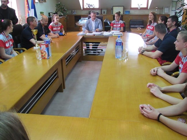 Odbojkašice Borca treće u Srbiji. Prijem kod gradonačelnika 3 Odbojkaški klub Borac