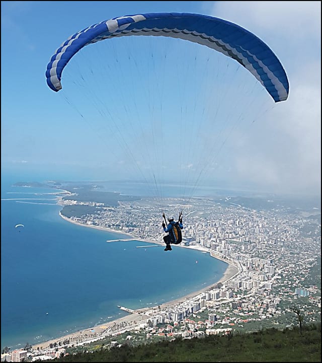 Srbija vicešampion sveta 3 Svetsko-prvenstvo-u-precznom-sletanu-paraglajderom-(Medium)
