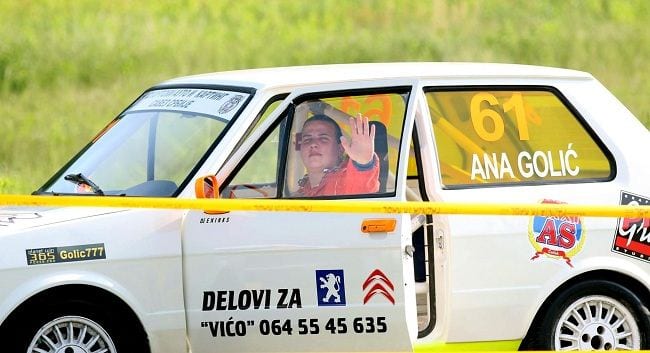 Uspešan start Ane Golić 1 Automobilizam