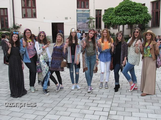Održan još jedan maskenbal u Gimnaziji (FOTO) 6 Maskenbal Gimnazija