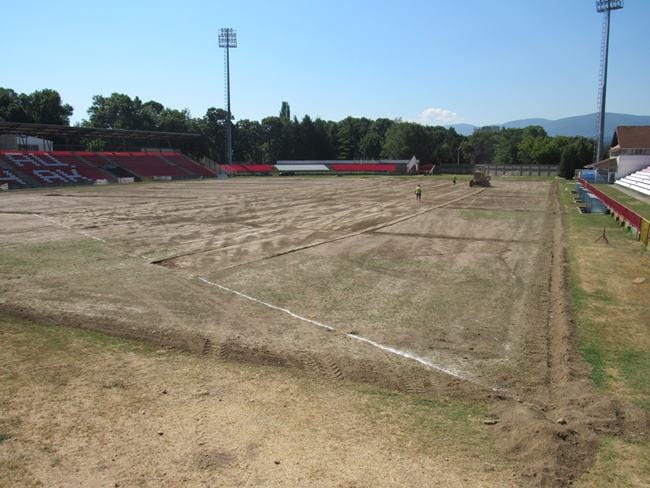 Gradski stadion dobija novu travu i golove 1 stadion