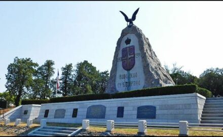 Spomenik-na-Tekerissu-(19.8.2017