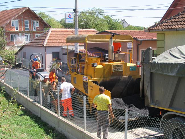 Asfaltiran Kovačevića put (FOTO) 4 radovi