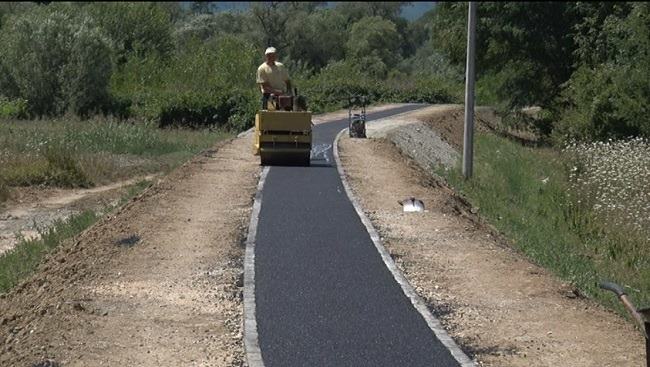 Počelo asfaltiranje 150 m staze na bedemu 2 bedem