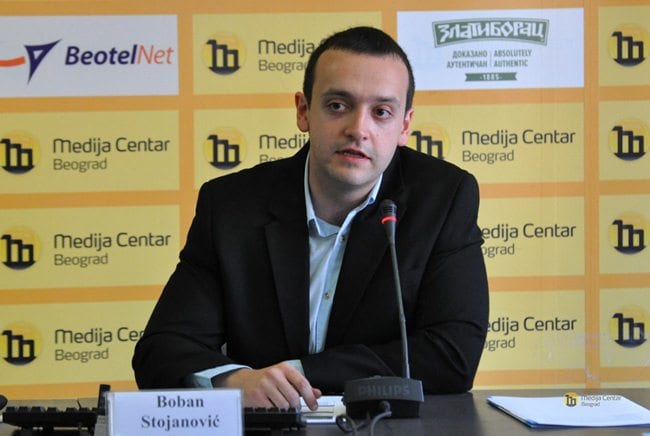 Evo zašto mladi BEŽE IZ SRBIJE 2 koms1