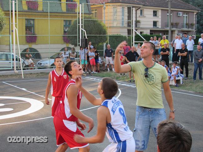 Uroš Tripković otvorio novi teren u Čačku (FOTO) 3 sokolana