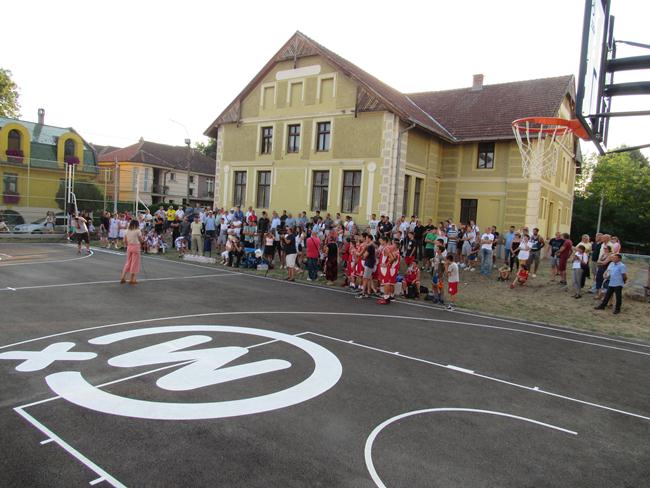 Uroš Tripković otvorio novi teren u Čačku (FOTO) 1 sokolana