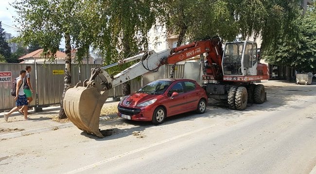 Slike grada: Kada te zarobi građevinska mašina 2 sveti sava