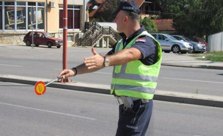 policija