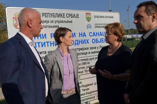 Premijerka obišla Lučane i Guču 1 brnabic 1