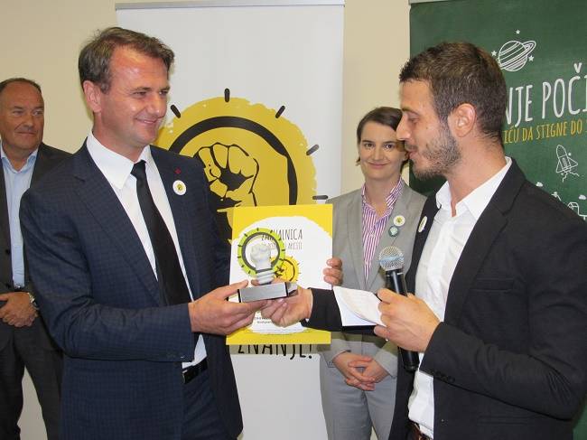 Premijerka u Čačku (FOTO) 6 brnabic12