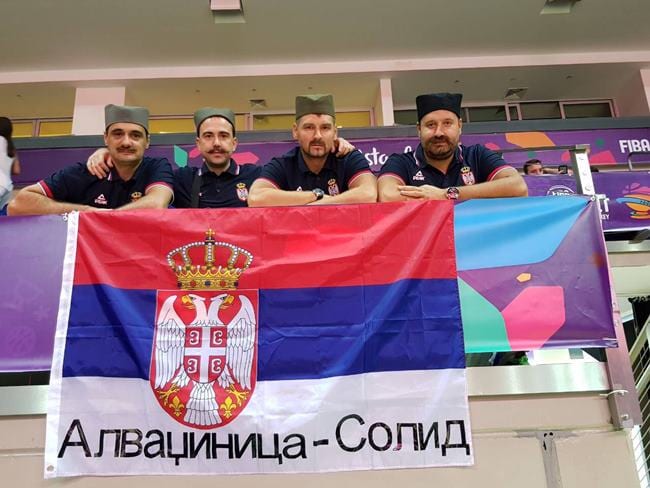 Turci zabranili Čačanima da nose šajkače 1 košarka
