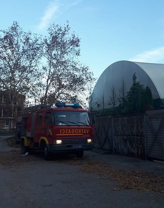Goreo balon, vatrogasci sprečili širenje požara (FOTO) 3 pozar1