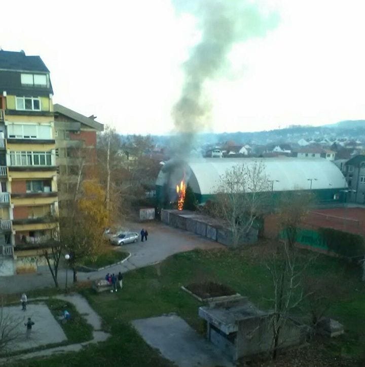 Goreo balon, vatrogasci sprečili širenje požara (FOTO) 1 pozar3