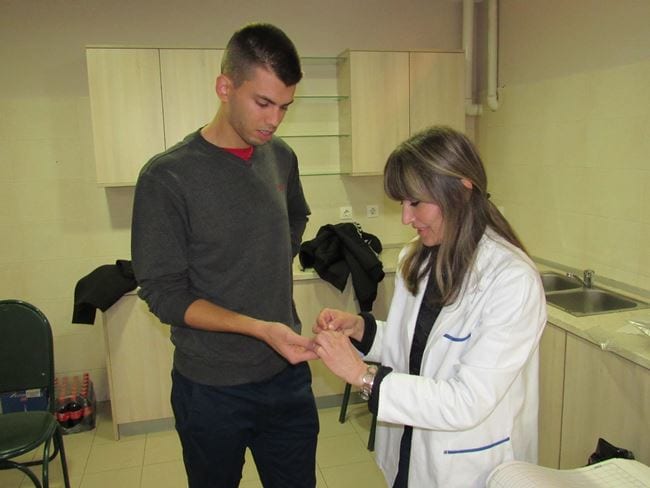 Studenti davali krv 5 KRV4