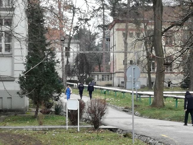 Lekari: Opsadno stanje u bolnici, zašto se vlast toliko plaši 3 policija1