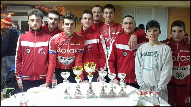 Tri medalje za bicikliste Borca 1 Ekipa-sa-trofejima-sa-Kupa-Srbije-iz-2017.god