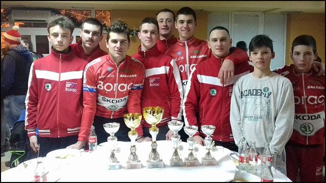 Ekipa-sa-trofejima-sa-Kupa-Srbije-iz-2017.god