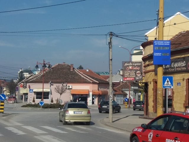 Postavljeni displeji za parking mesta 2 displej