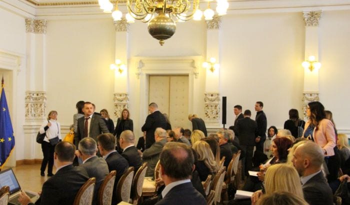 Sudije, tužioci, advokati napustili javnu raspravu o izmenama Ustava 4 rasprava.stefanovic.2