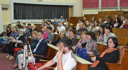 Održano poetsko veče mladih čačanskih pesnika 5 pisci3