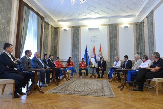 Karatisti dobijaju trenažni centar u Čačku, obećao Vučić 1 Vučić