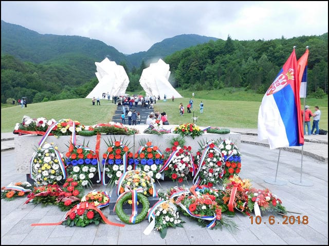 Spomenik-na-Sutjesci