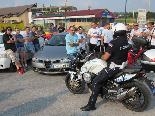 Policija hapsi učesnike blokade u Preljini (FOTO, VIDEO) 2 blokada 3