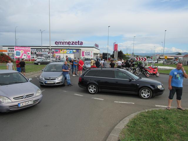 I danas blokada u Preljini (FOTO) 2 Blokada PRELJINA