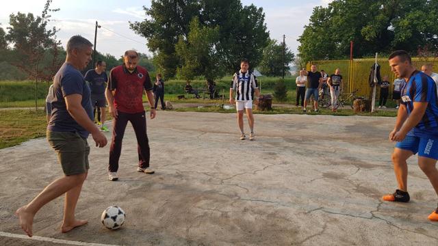 Naprednjaci podržali očuvanje igrališta, Parezanović opet slagao 1 kosutnjak3