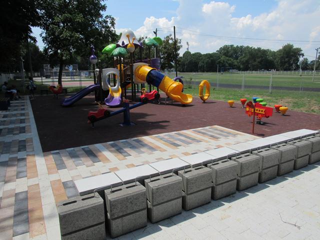plaza1