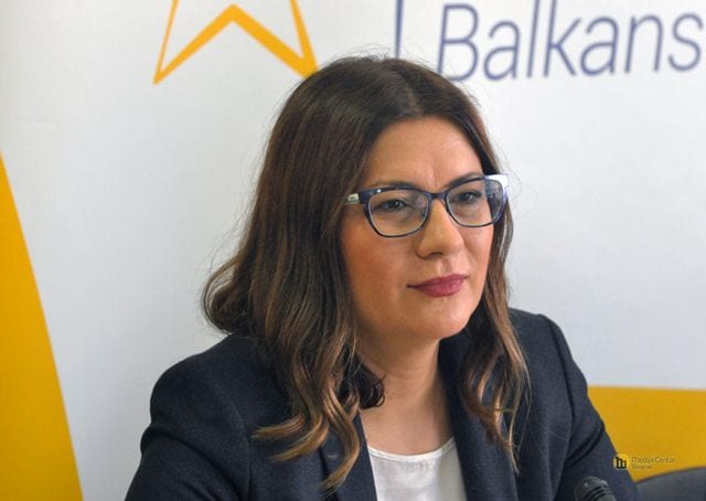 Neotvaranje poglavlja politička odluka EU zbog manjka napretka u reformama 3 poglavljeeu 01