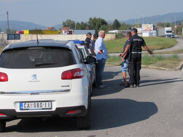 policija