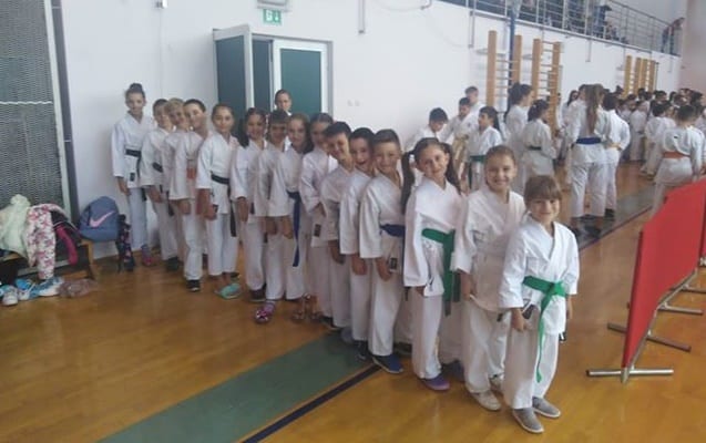 Uspešni karatisti Pobednika 032 1 karate