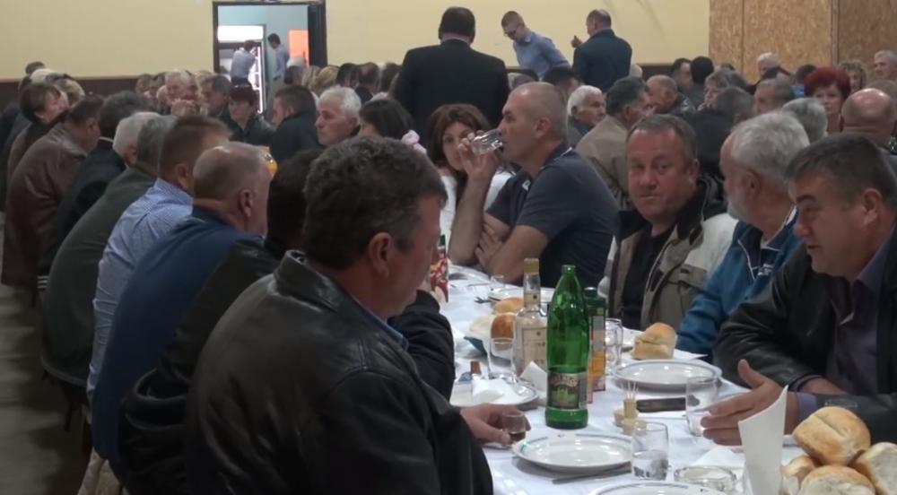 Ima i takvih sveštenika: Protu Milorada u penziju ispratilo 6 sela 5 milorad cicovic