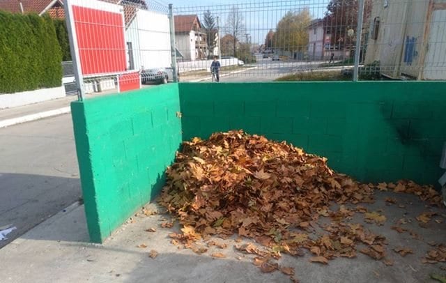 Ponovo problemi u Atenici 2 kontejneri1