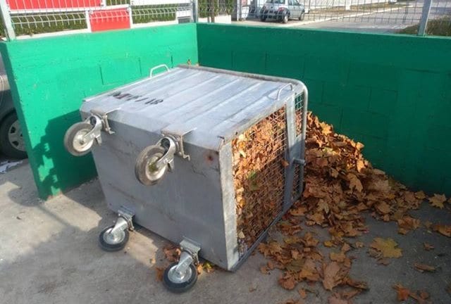 Ponovo problemi u Atenici 3 kontejneri2