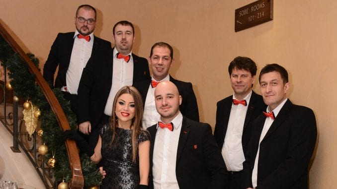 Danas o čačanskom bendu: Moj Acoustic, prvih deset godina 1 bend akustik
