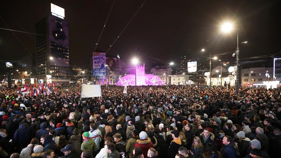 Srbija na ulicama: Na protestu u Beogradu preko 50.000 ljudi (FOTO, VIDEO) 7 protest slavija