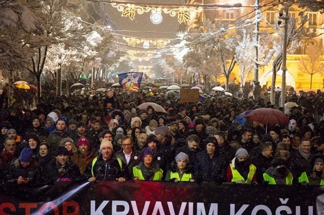Uprkos snegu na protestu veći broj građana 3 protest3