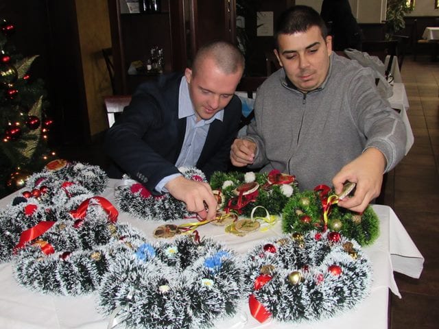 Veliki čačanski heroji (FOTO) 1 vencici3