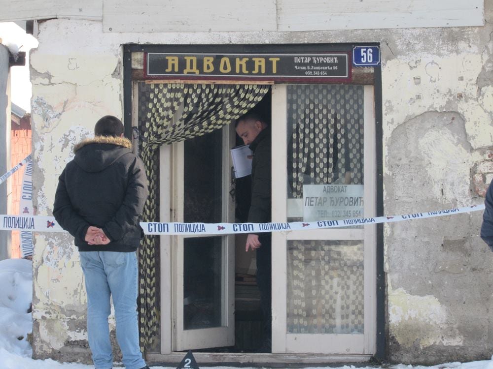 Upucan advokat, napadač uhapšen 1 foto